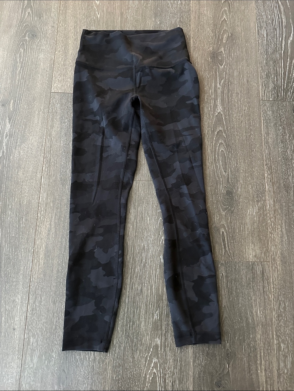 Lululemon Wunder Train High-Rise Tight 25” camo print